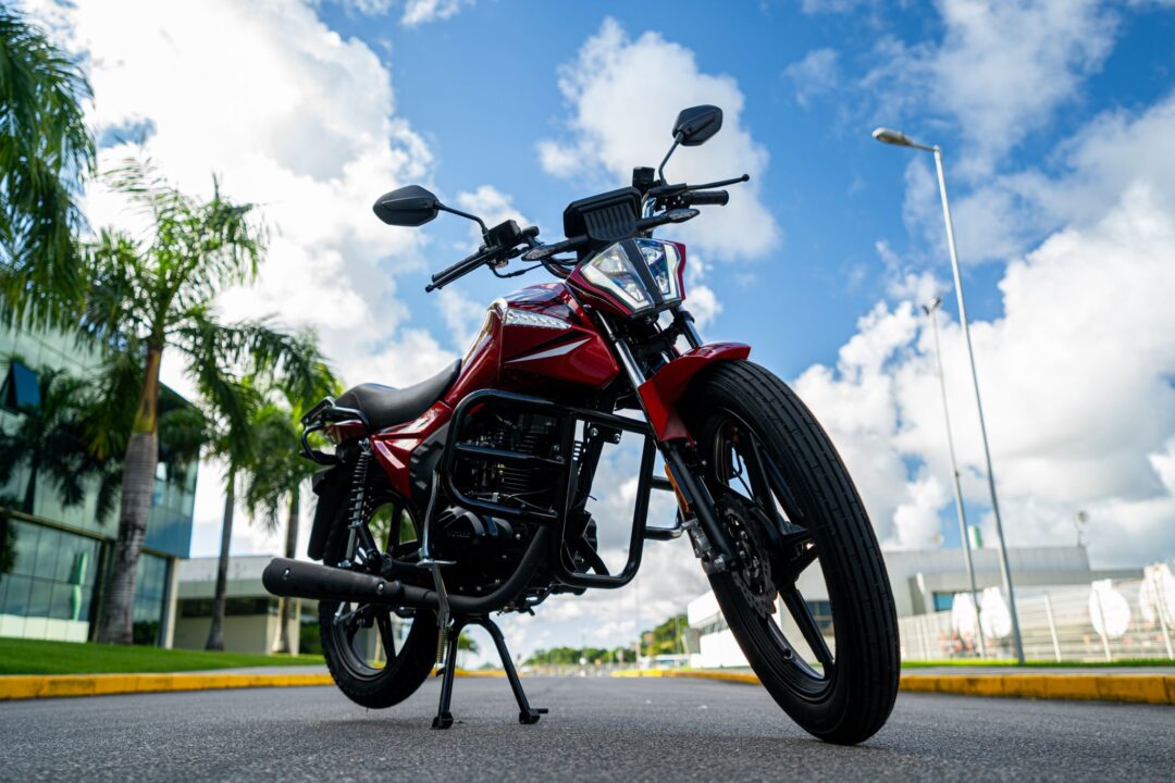 Moto 150 mais barata do Brasil acaba de ser lançada por R$ 9.990