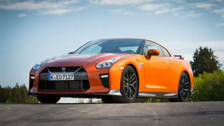 GT-R 3.8 V6 Premium 4WD